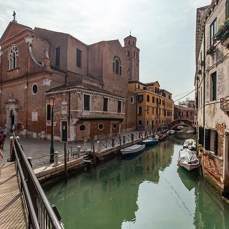 Charming Castello Apartments Venecia Exterior foto